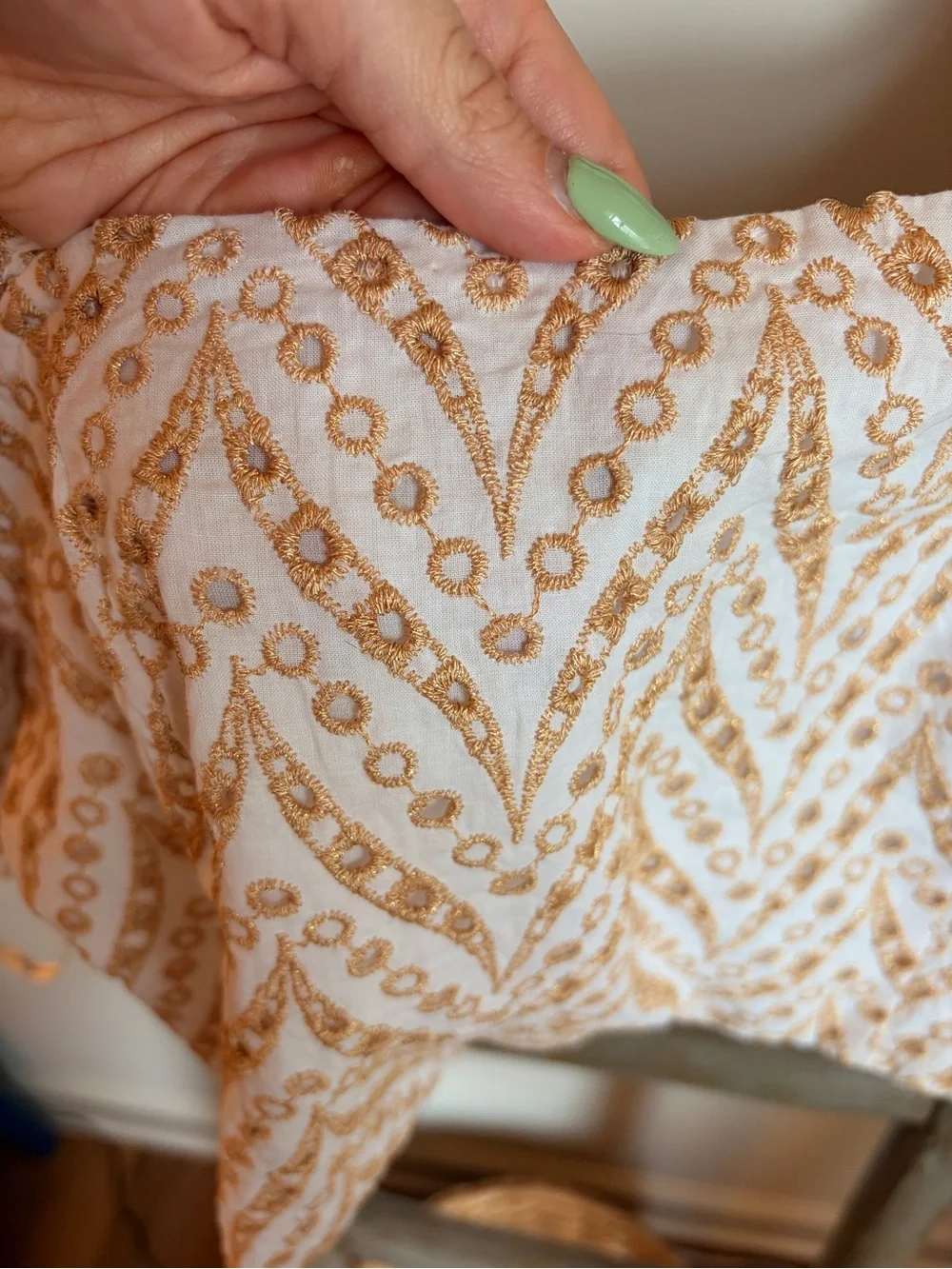 Lilly Pulitzer Yara Top Sand Bar Mermaid Tail Metallic Eyelet Top Size 4 NWOT